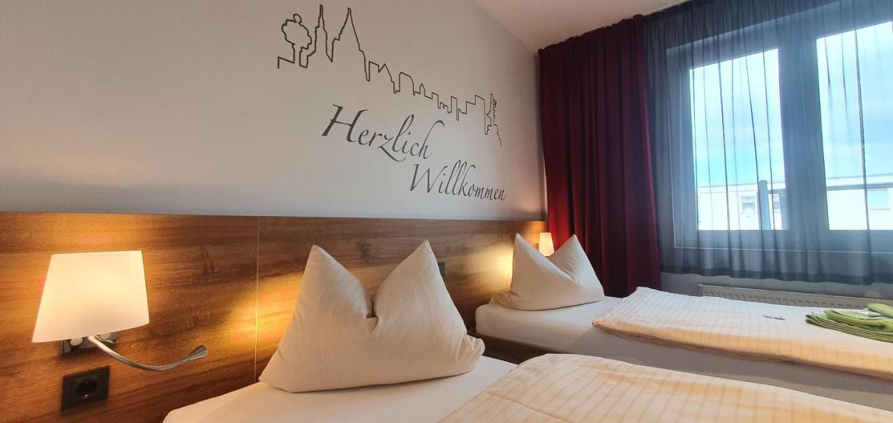 Hotel Wettiner Hof Riesa Extérieur photo