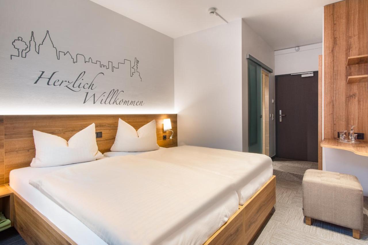 Hotel Wettiner Hof Riesa Extérieur photo