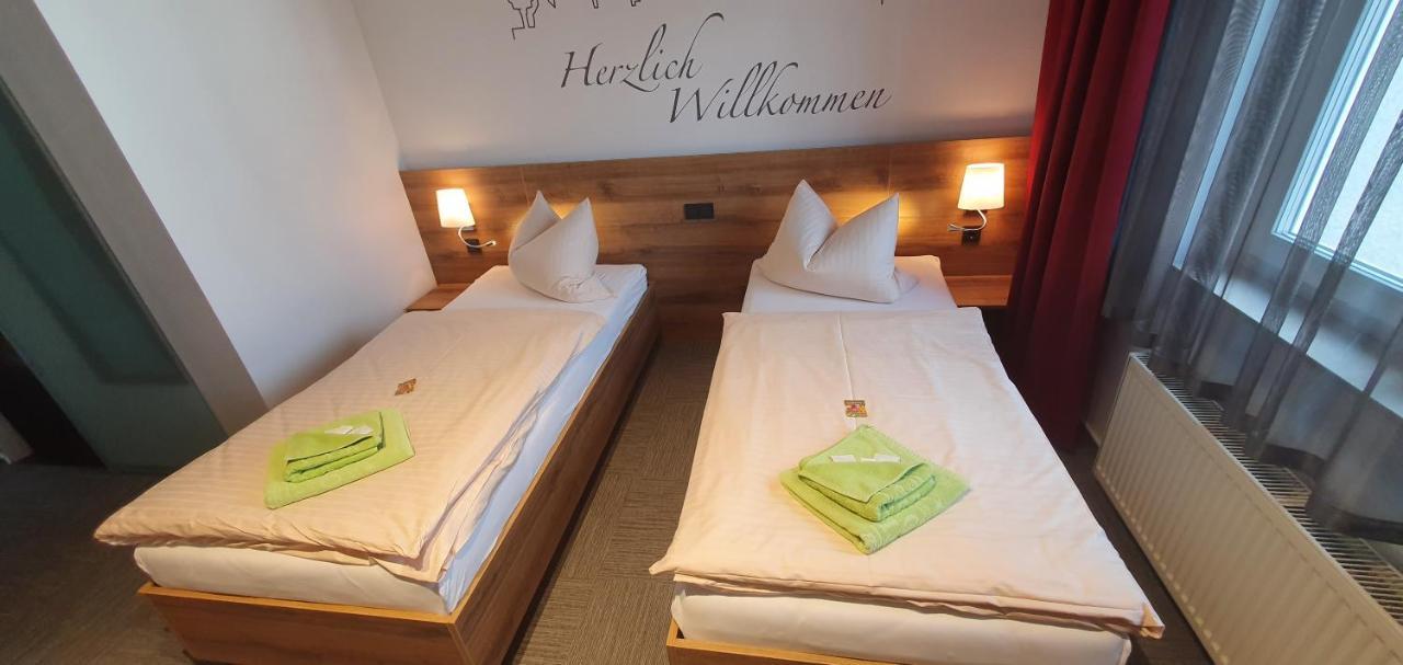 Hotel Wettiner Hof Riesa Extérieur photo