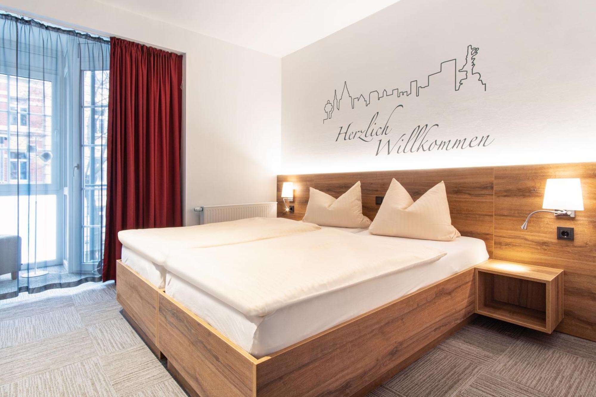 Hotel Wettiner Hof Riesa Extérieur photo
